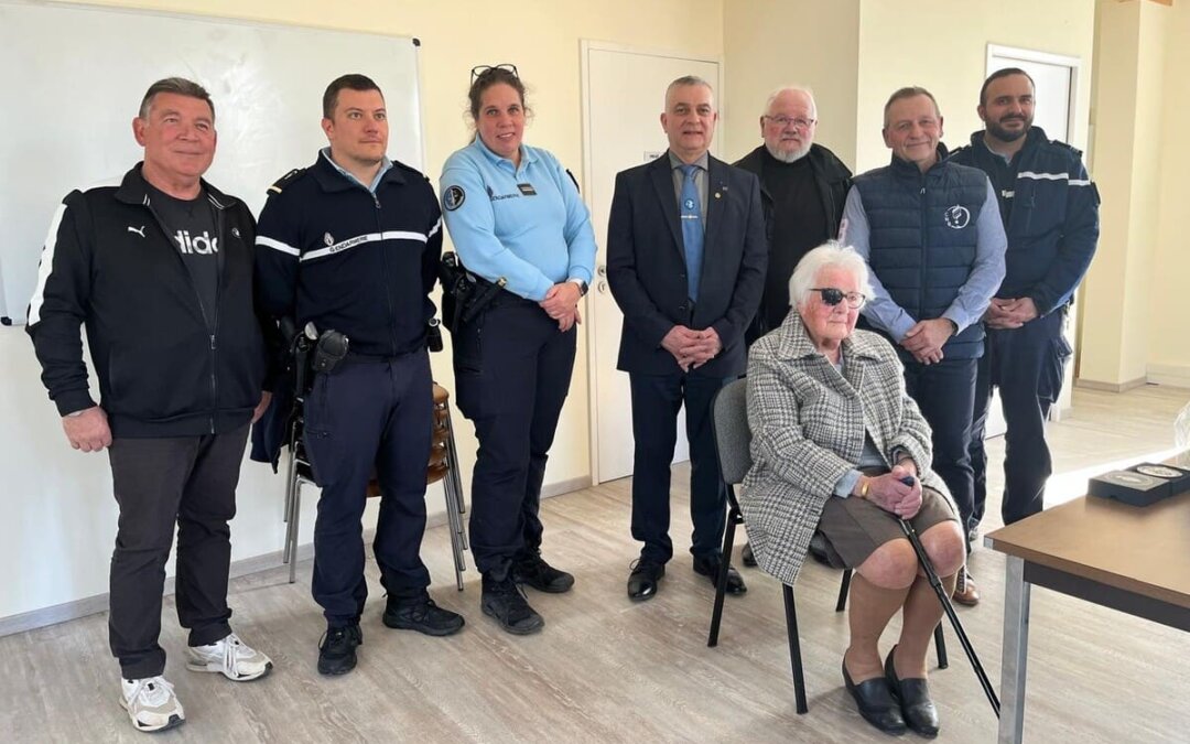 Une centenaire honorée par l&rsquo;union départementale à Coyron – UD 39