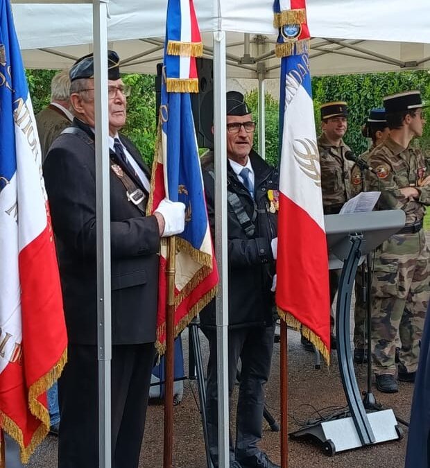 À Sellières, les élèves-gendarmes de Dijon rendent hommage à leur parrain Louis Poitry – UD 39