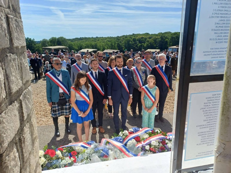 Cérémonie au Mémorial du cimetière américain – UD 91