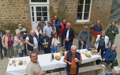 Les adhérents réunis autour d&rsquo;un barbecue convivial – UD 61